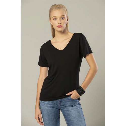 Erdem Weweus Siyah Kadın Viskon Ön ve Arka V-Yaka T-Shirt 237 Renk Siyah Beden XXL Erdem Weweus Siyah Kadın Viskon Ön ve Arka V-Yaka T-Shirt 237 Renk Siyah Beden XXL