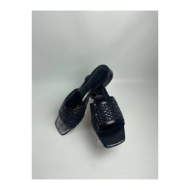 Ortu Siyah Cilt İşlemeli Terlik (Numara: 36)