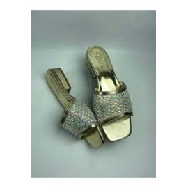 Ortu Gold Cilt İşlemeli Terlik (Numara: 39)