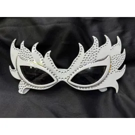 Taşlı Göz Kamaştıran Gecenin Yıldızı Beyaz Parti Alev Gözlük