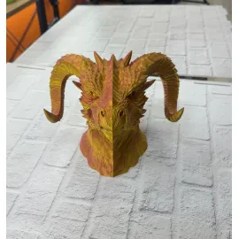 Altın Kırmızı Ejderha Figürü