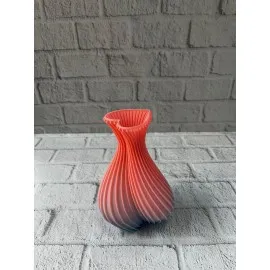 Kalp Tasarımlı Modern Dekor Vazo 15 Cm Şık Ve Estetik Görünüm