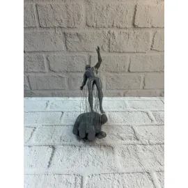 EL İNSAN FİGÜRÜ GRİ