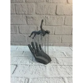 EL İNSAN FİGÜRÜ GRİ