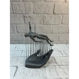 El İnsan Figürü Gri Modern Sanatsal Tasarım Salon ve Raf Dekorasyonu İçin Özel Biblo