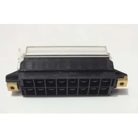 0100580 Sigorta Kutusu 8 Li İçten Fişli