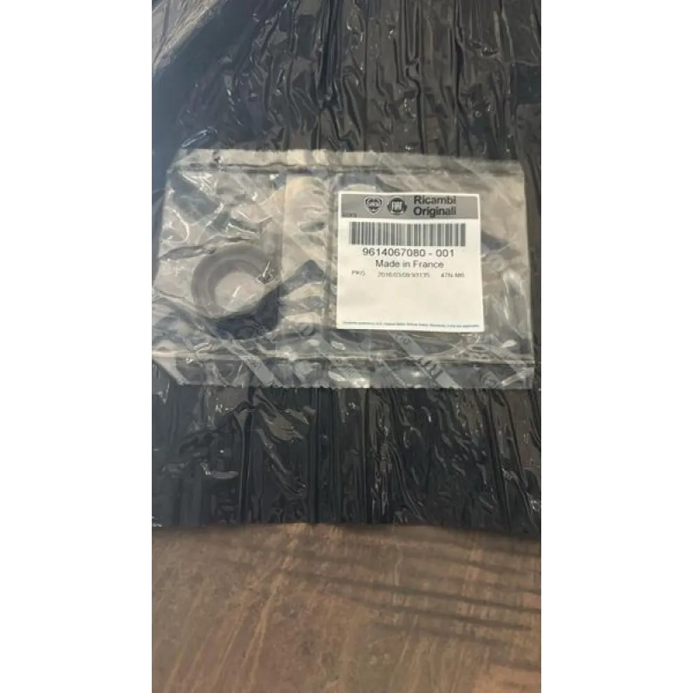 Şanzuman Ön Kapak Prizdirek Keçesi P205-P206-P207-P208-P301-P306-P307-P308-P405-P406-Expert-Partner- Berlingo-Jumpy-Xsara-C2-C3-C4-C5-Ds3-Ds4-Sucudo Be3-Be4 Sanziman 23X36X7