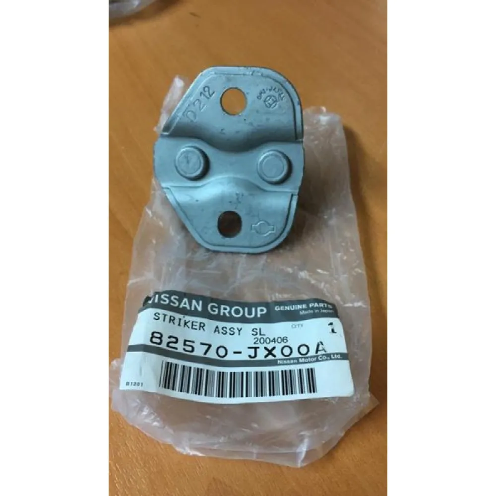 Kapi Kilit Karşiliği Nissan Infinity