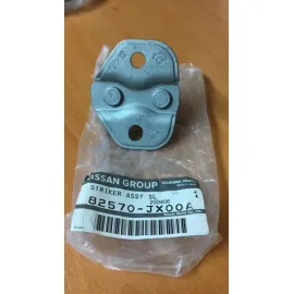 Kapi Kilit Karşiliği Nissan Infinity