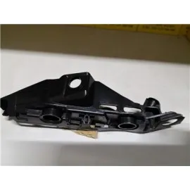 Ön Tampon Braketi Sol Passat 2019