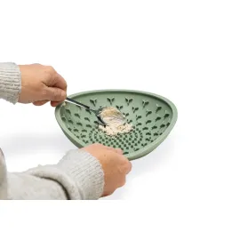 Beeztees Yavru Köpek Mama Yeme Oyuncağı, Silikon, Yeşil, 19Cm