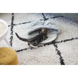 Beeztees Yavru Kedi Oyun Yatağı, Oyuncaklı, 50X40X15Cm