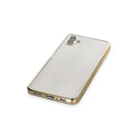 Newface Samsung Galaxy A04 Kılıf Razer Lensli Silikon - Gold