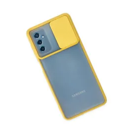 Newface Samsung Galaxy M52 5G Kılıf Palm Buzlu Kamera Sürgülü Silikon - Sarı