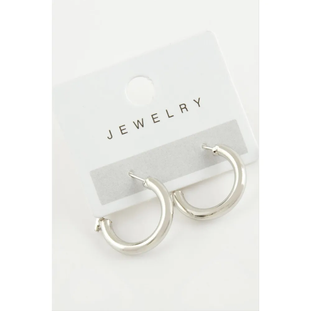 Boru Halka Küpe 1,5 cm-Gümüş Rengi