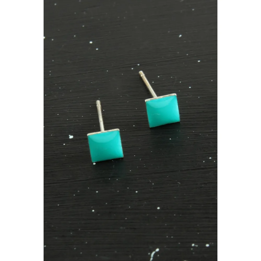 Kare Mineli Minik Küpe-Renkli