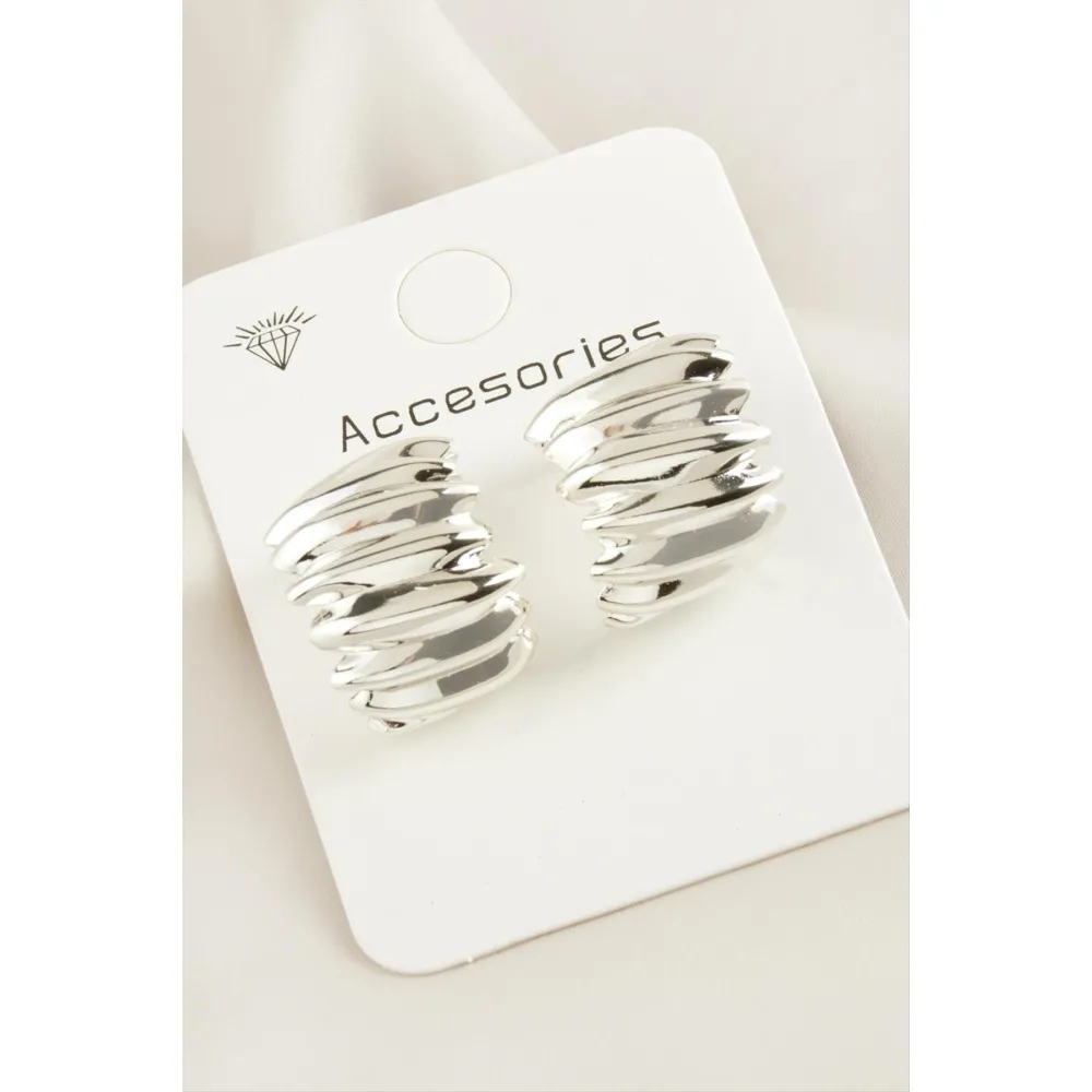 Burgulu Yeni Sezon Metal Küpe-Gümüş Rengi