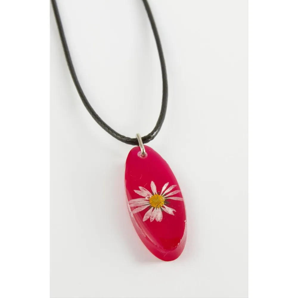 Papatya Oval Epoksi Kolye-Kırmızı