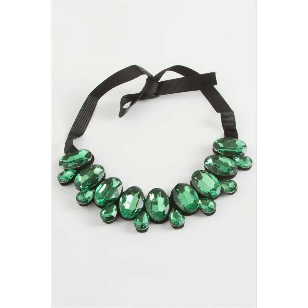 Oval Taşlı Yaka Kolye-Antrasit