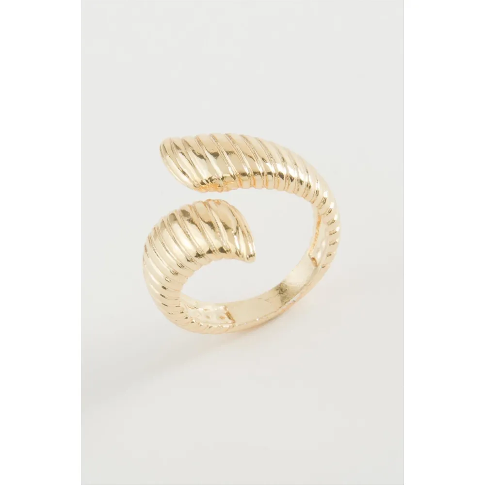 Oval Çizgili Metal Yüzük-Gümüş Rengi