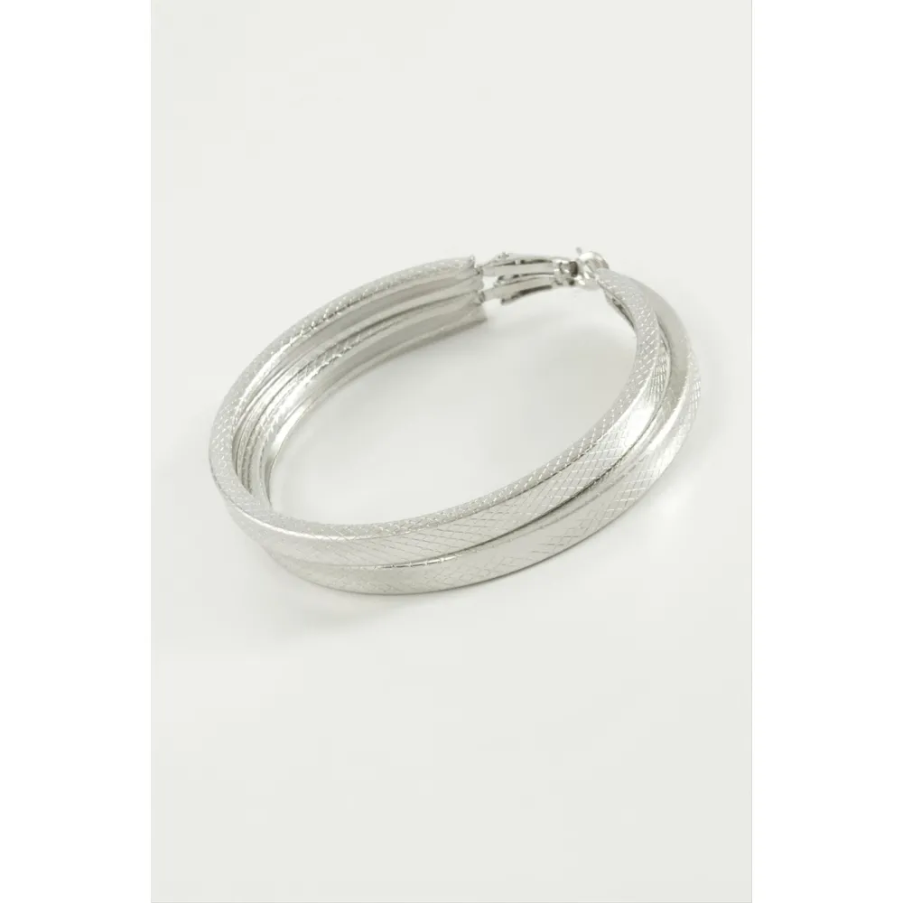 Ezme Noktalı Halka Küpe 5 cm-Gümüş Rengi