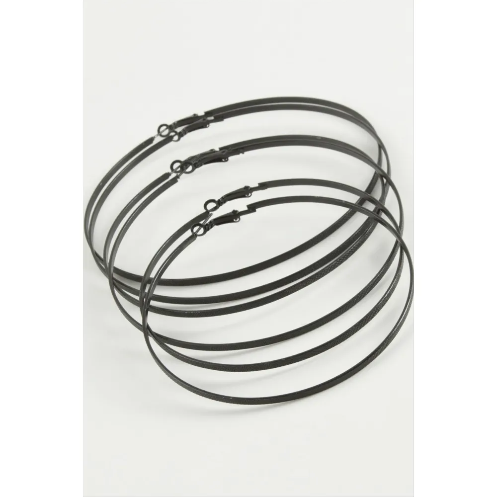 Noktalı Metal Halka Küpe 6 Adet-Siyah