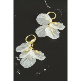 Yaprak Yeni Sezon Küpe-Beyaz