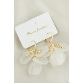 Yaprak Yeni Sezon Küpe-Beyaz