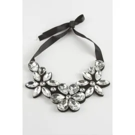 Çiçek Taşlı Yaka Kolye-Gümüş Rengi