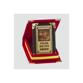 Yılın En İyi Eşine Plaketi-Kırmızı