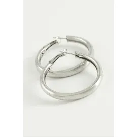 Noktalı Boru Halka Küpe 3,5 Cm-Gümüş Rengi