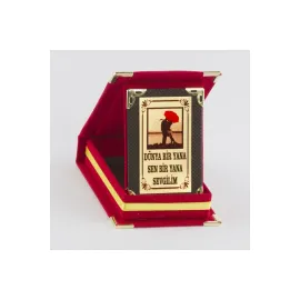 Dünya Bir Yana Sen Bir Yana Sevgilim Plaketi-Kırmızı