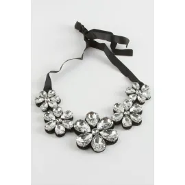 Papatya Taşlı Yaka Kolye-Gümüş Rengi