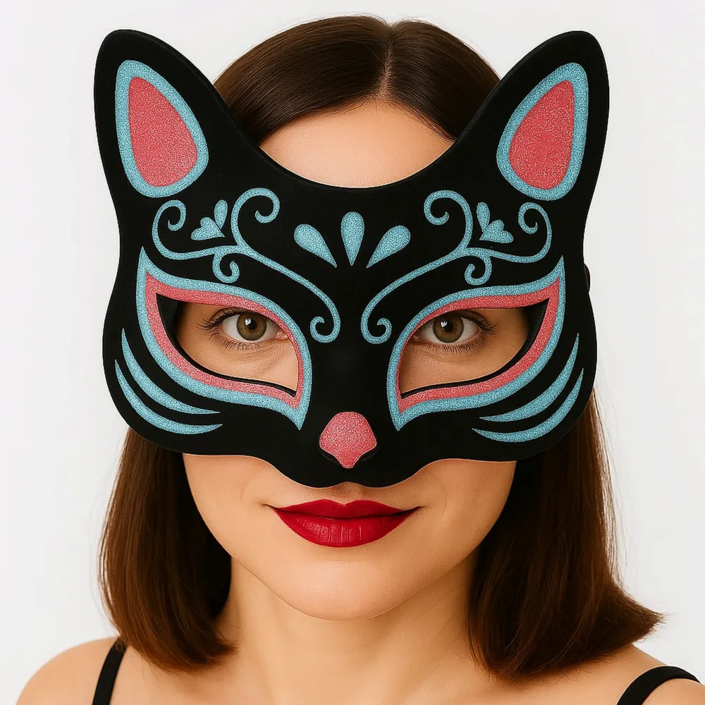 Siyah Renk Süet Kaplama Üzeri Mavi Kırmızı Simli Kedi Maskesi 17x14 cm