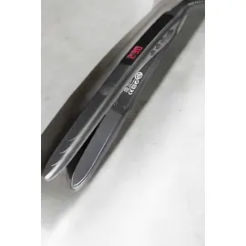 Saç Düzleştirici Led Ekranlı Isı Ayarlı Seramik Kaplama Profesyonel