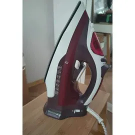 Modern Tasarım 2200W Dayanıklı Buharlı Seramik Kaplama Ütü