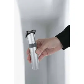 4 Taraklı Profesyonel Şarjlı Saç ve Sakal Kesme Tıraş Makinesi Seti