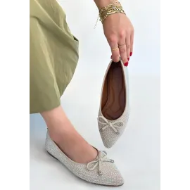 Sarra Bej Saten İşlemeli Babet Ayakkabı (Numara: 39)