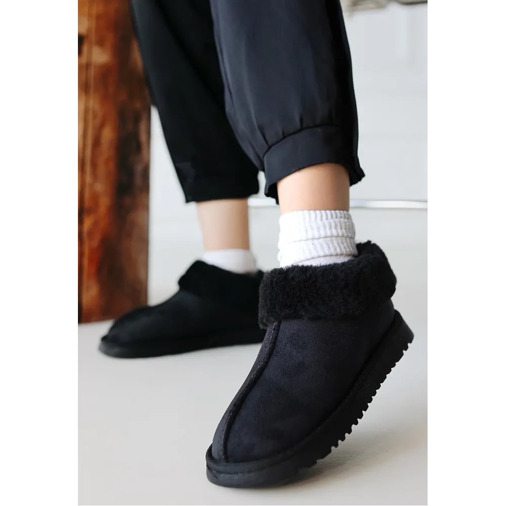 Abby Siyah Süet Bot (Numara: 38)