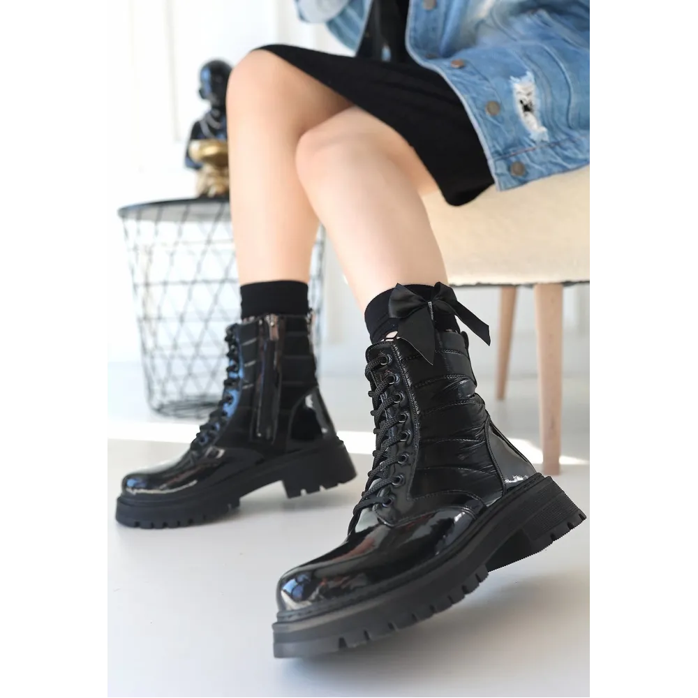 Josse Siyah Rugan Bağcıklı Bot (Numara: 37)