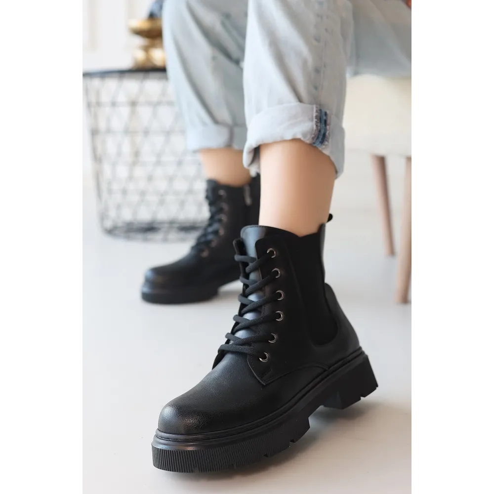 Daum Siyah Cilt Bağcıklı Bot (Numara: 39)