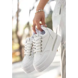 Lulu Beyaz Cilt Bağcıklı Spor Ayakkabı (Numara: 36)