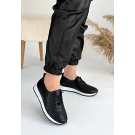 Tone Siyah Cilt Bağcıklı Spor Ayakkabı (Numara: 37)