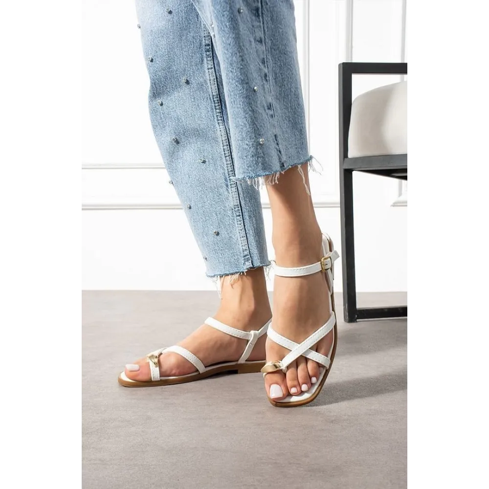 Nordi Beyaz Cilt Kemerli Sandalet (Numara: 38)