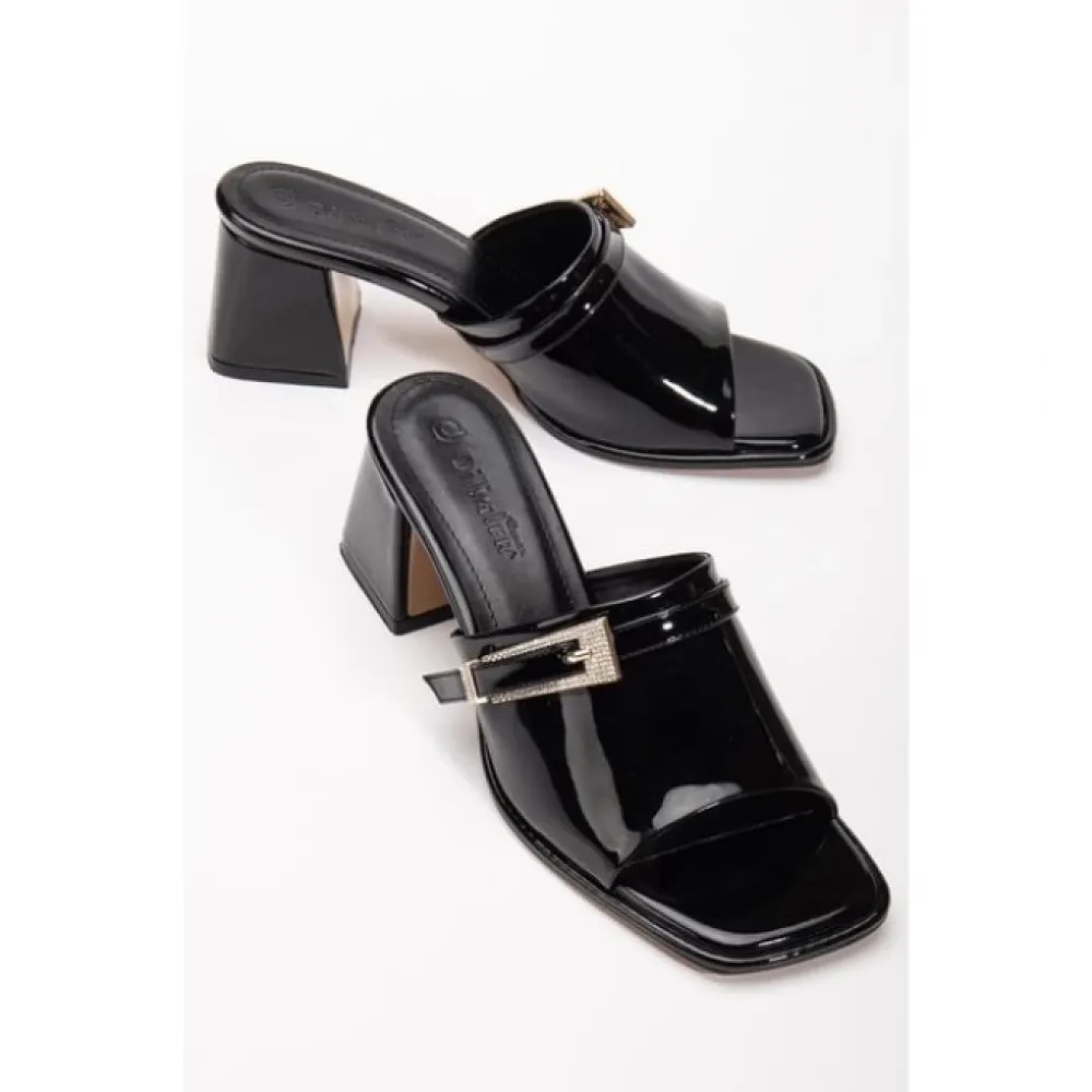 Ziva Siyah Rugan Topuklu Terlik (Numara: 39)