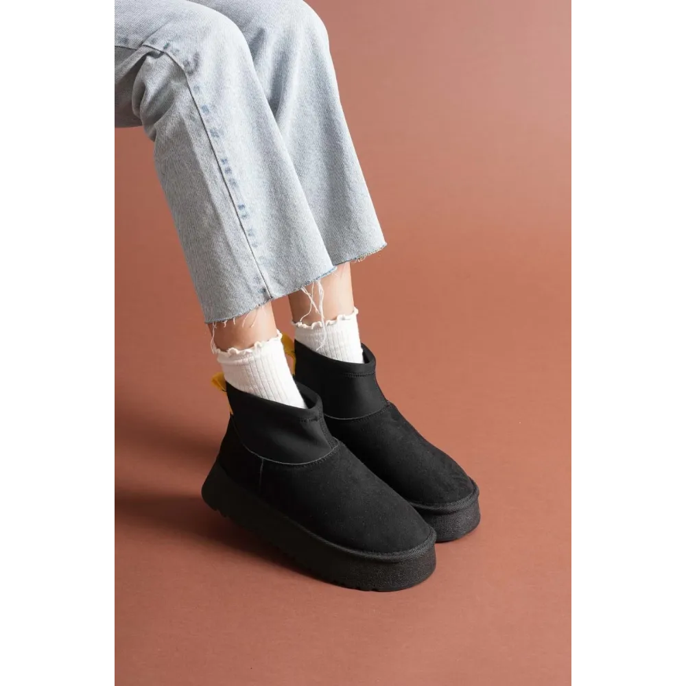 Cuen Siyah Süet Bot (Numara: 38)