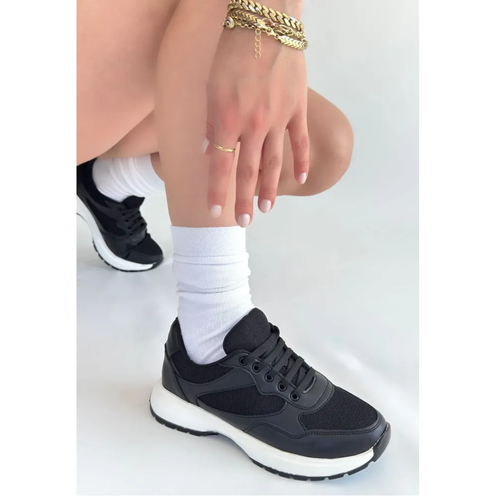 Slar Siyah Cilt Bağcıklı Spor Ayakkabı (Numara: 39)