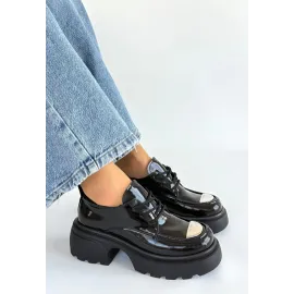 Kiya Siyah Rugan Dolgu Topuk Oxford Ayakkabı (Numara: 40)