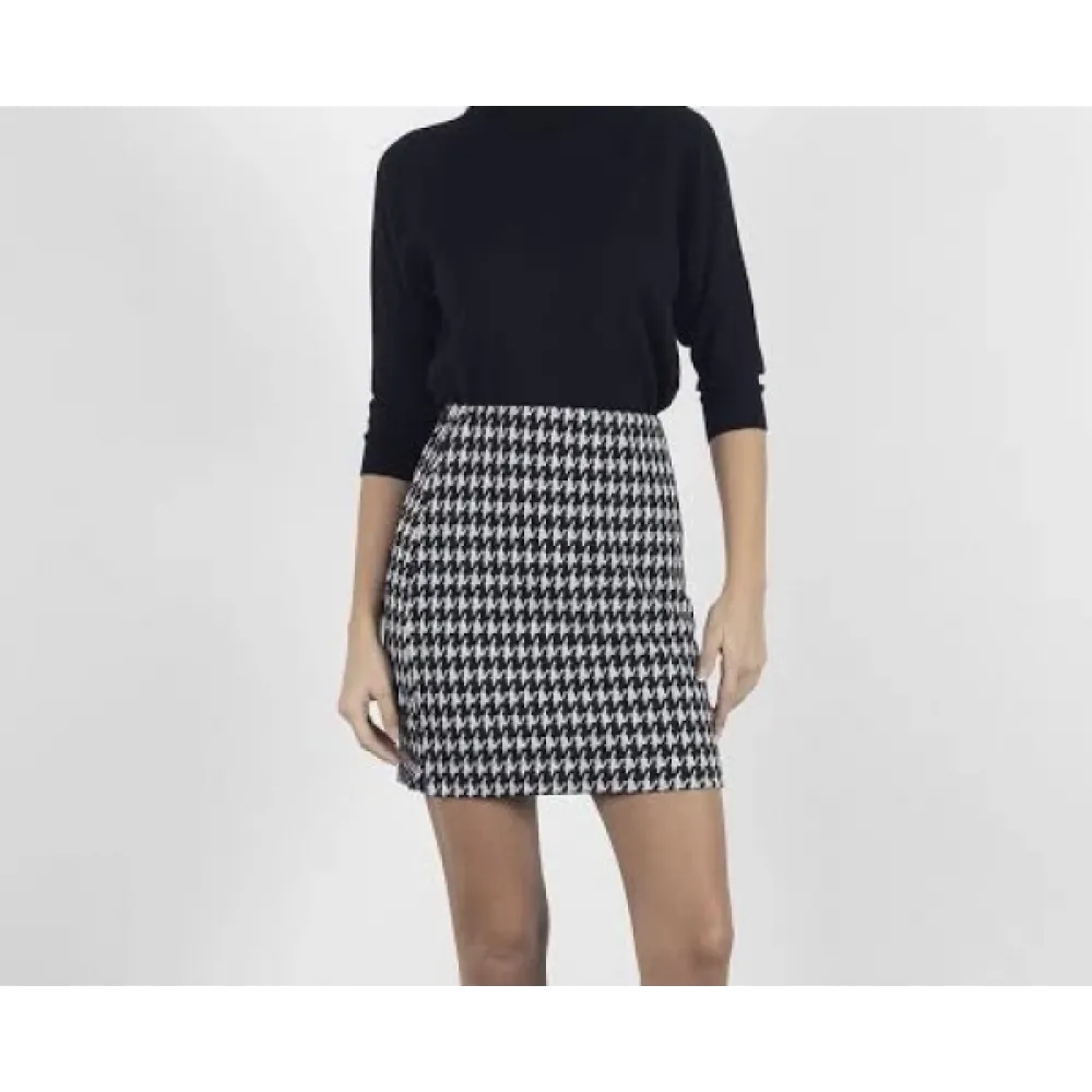 Kazaayağı Likralı Mini Etek Siyahbeyaz Renkli (Beden: 38)