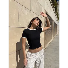 Yaka Kol Garnili Ön Parçalı Bluz Siyah (Beden: S)